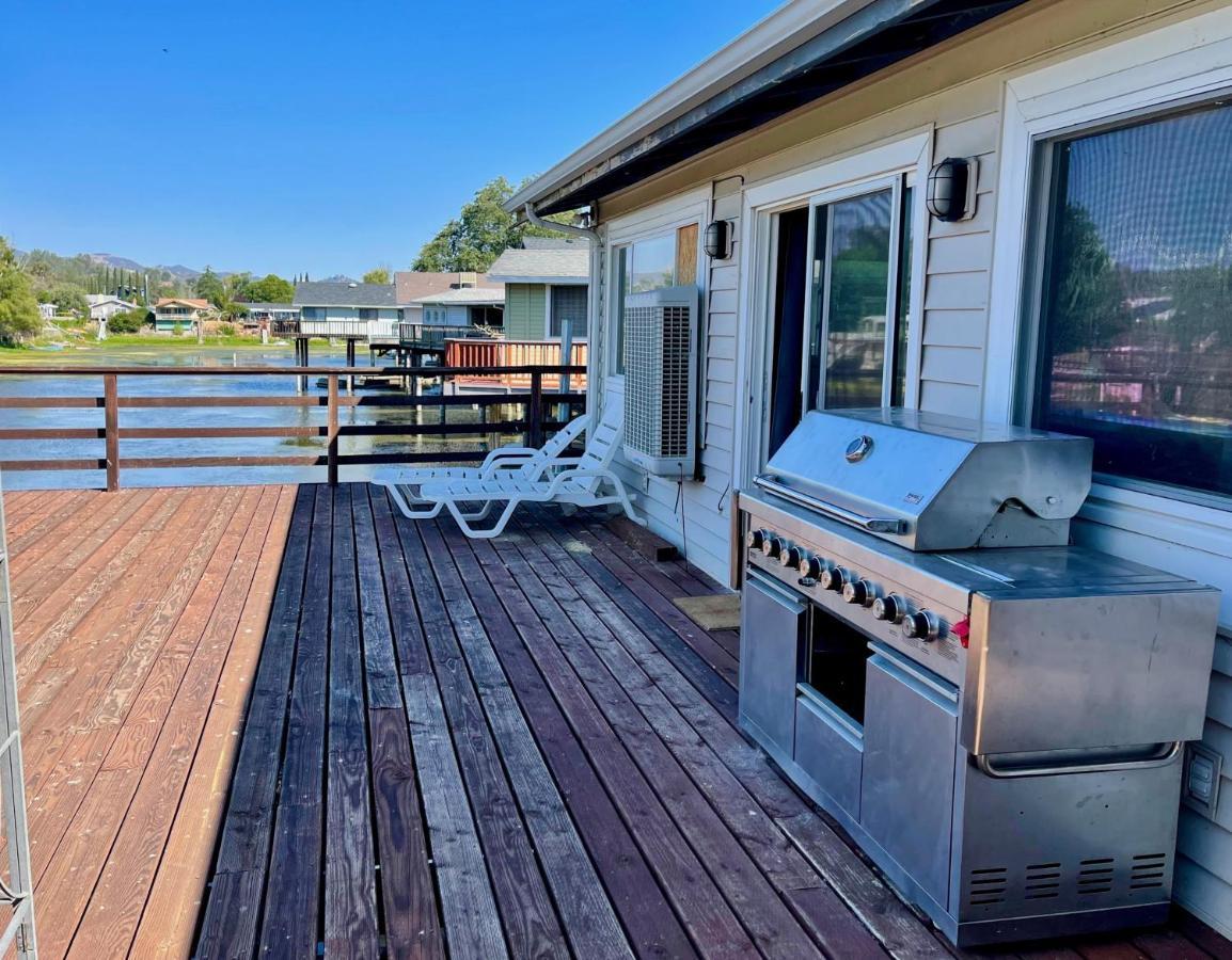 Fishing Bungalow On The Water W/Private Dock Villa Clearlake Exterior photo